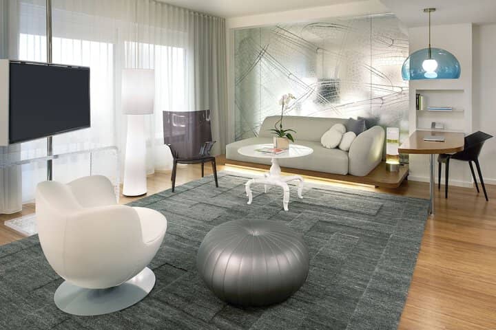 Room 28 of 80