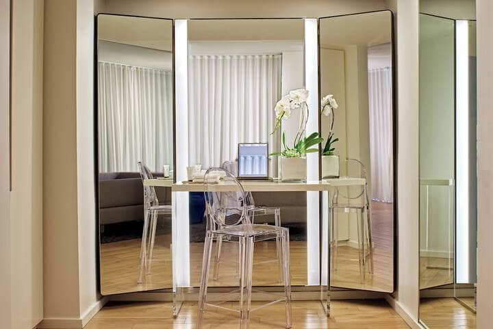 Room 13 of 80