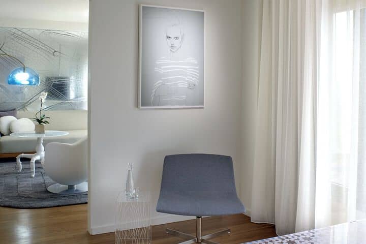 Room 14 of 80